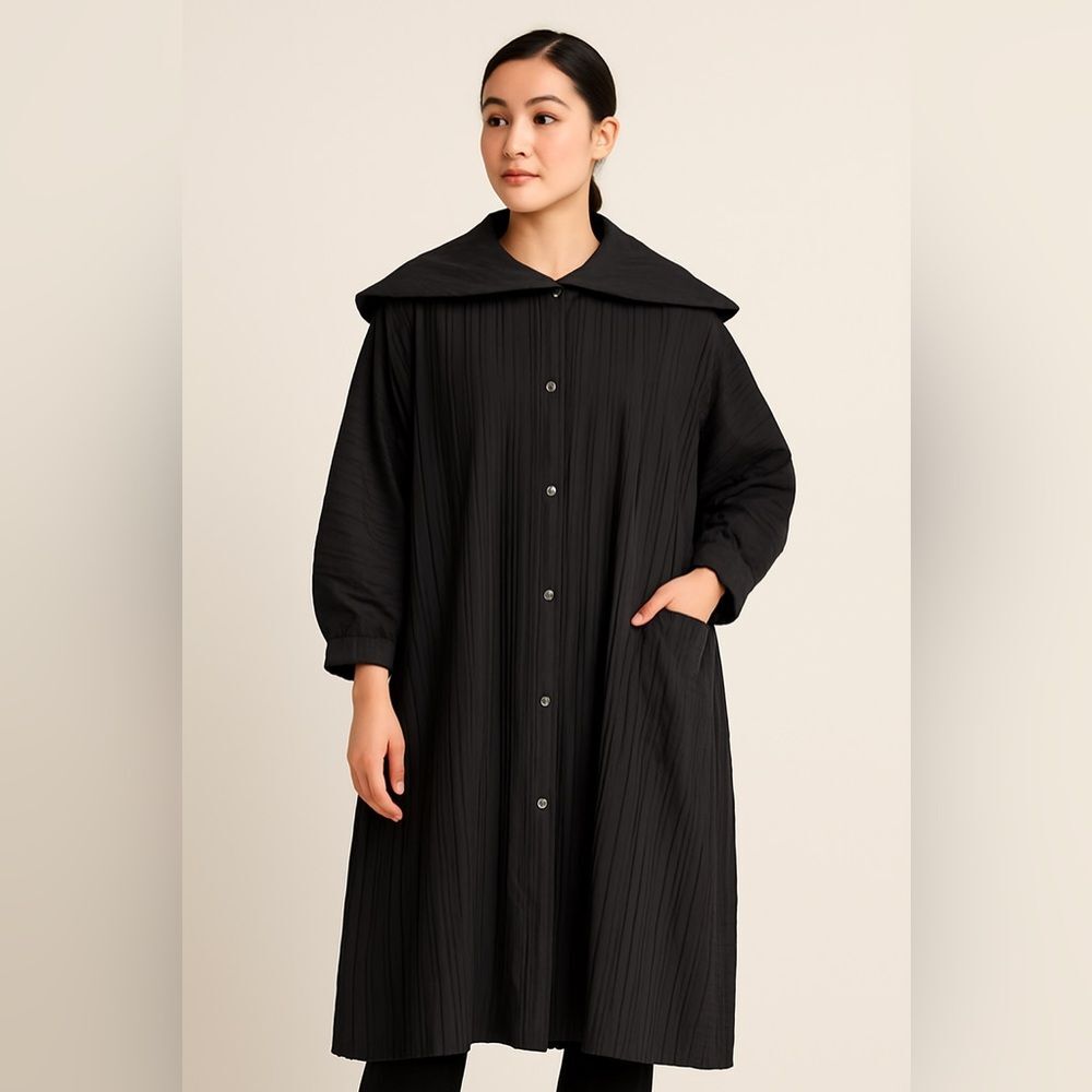 Vintage Pleated Hooded Cape Jacket Black Snap Front One Size